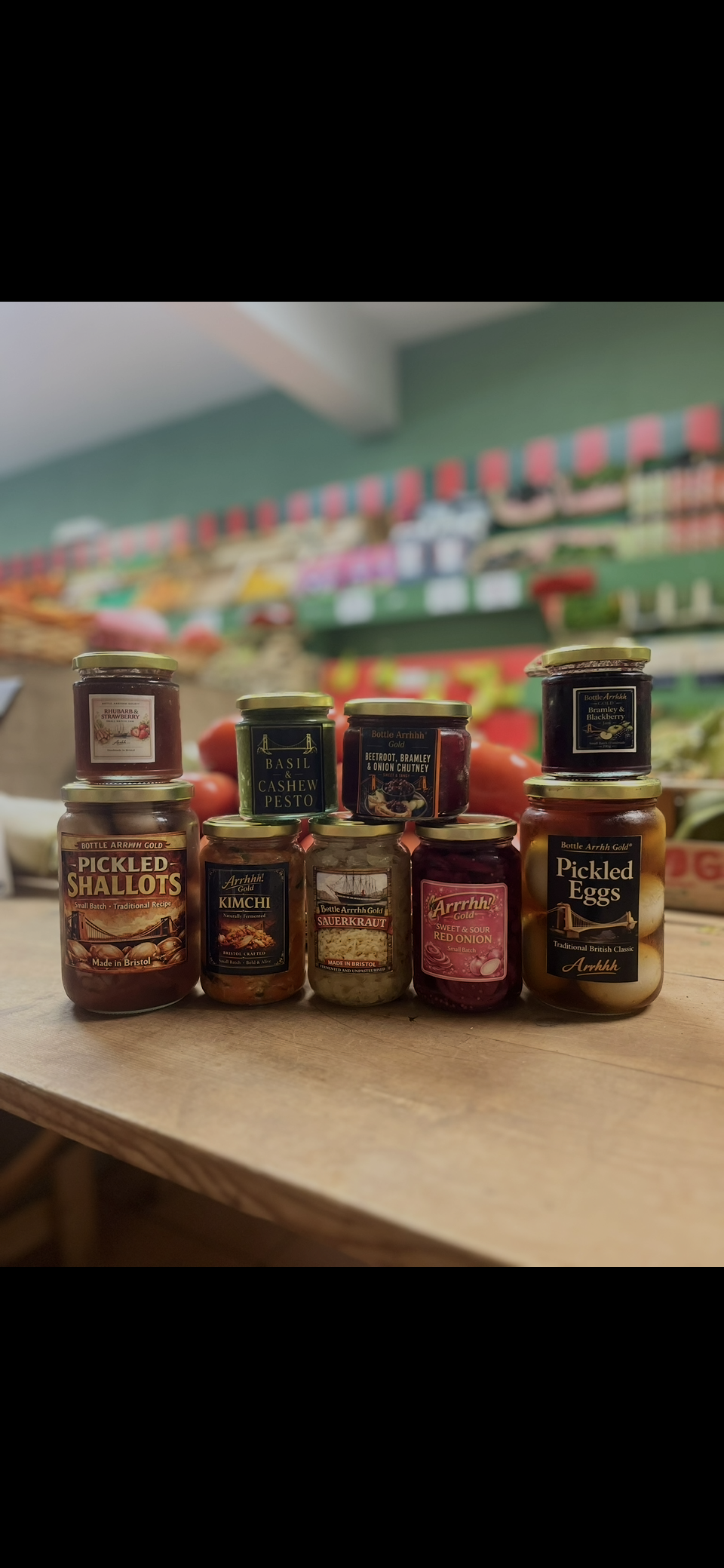Pickle and condiment bundle